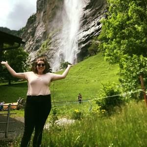 Meet your Posher, Brittney